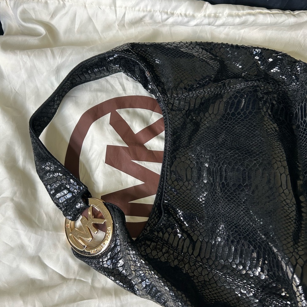 Black Shark skin black vintage Michael Kors shoulder bag